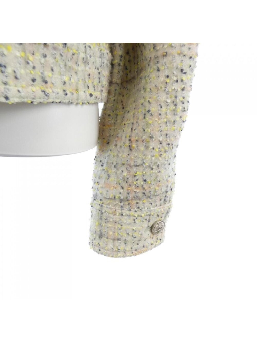 Chanel Jacket Yellow - Picture 7 of 7